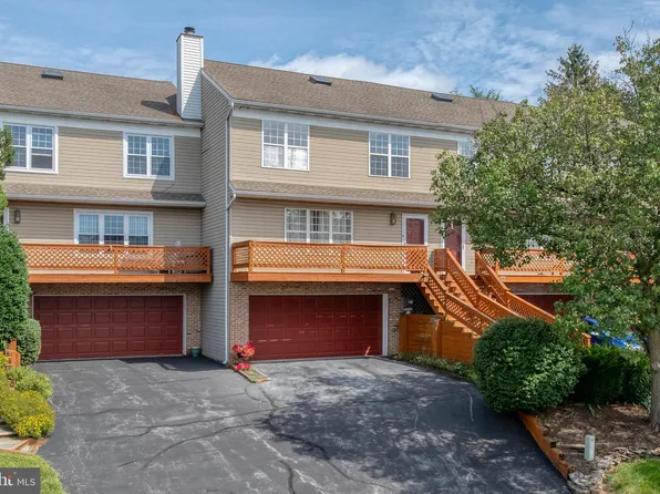 110 Pinnacle Point Dr, Lancaster, PA 17601