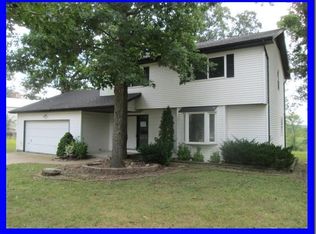 61 Ridgewood Dr, Marshfield, MO 65706