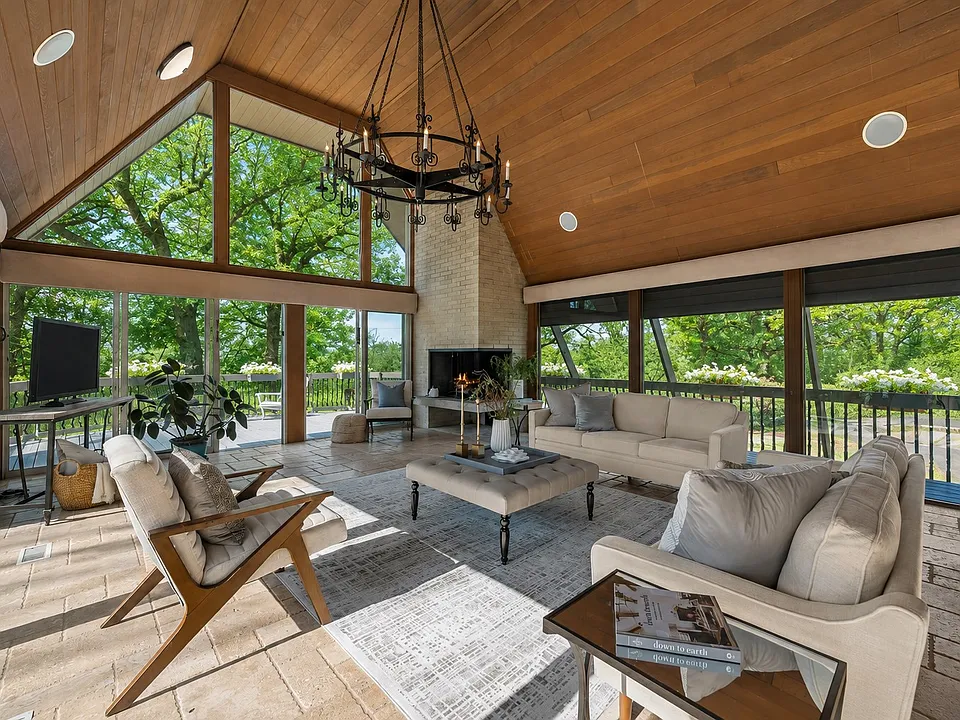 431 Maplewood Dr