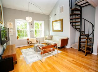 4858 28th St S APT B1, Arlington, VA 22206