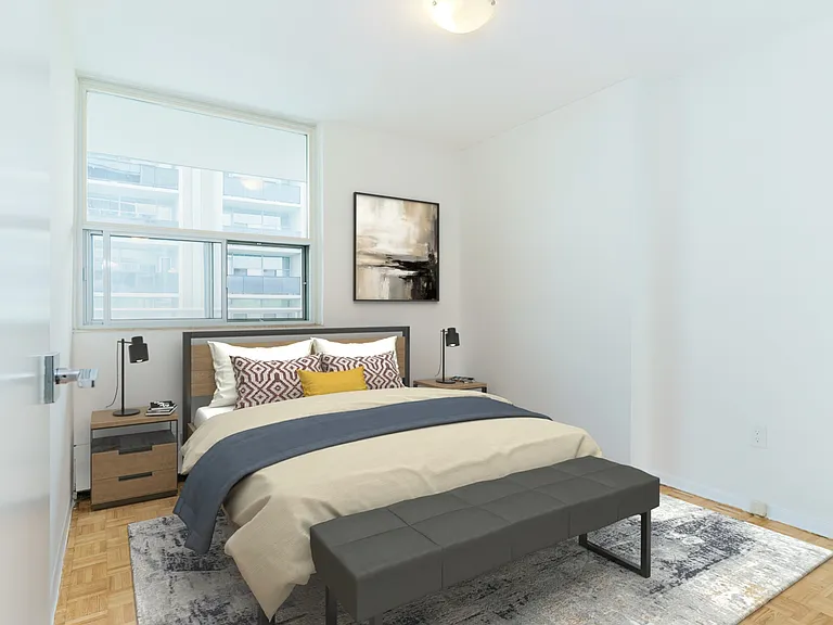 1010 Broadview Ave — Photo 16
