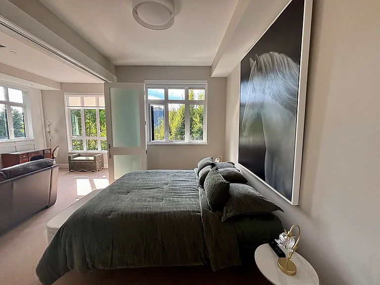 427 Lampson St #404 — Photo 3
