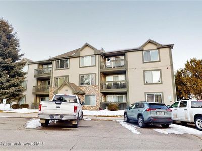 792 Castle Valley Blvd APT L, New Castle, CO, 81647
