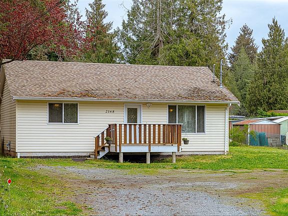 4th image of 2168 Yellow Point Rd