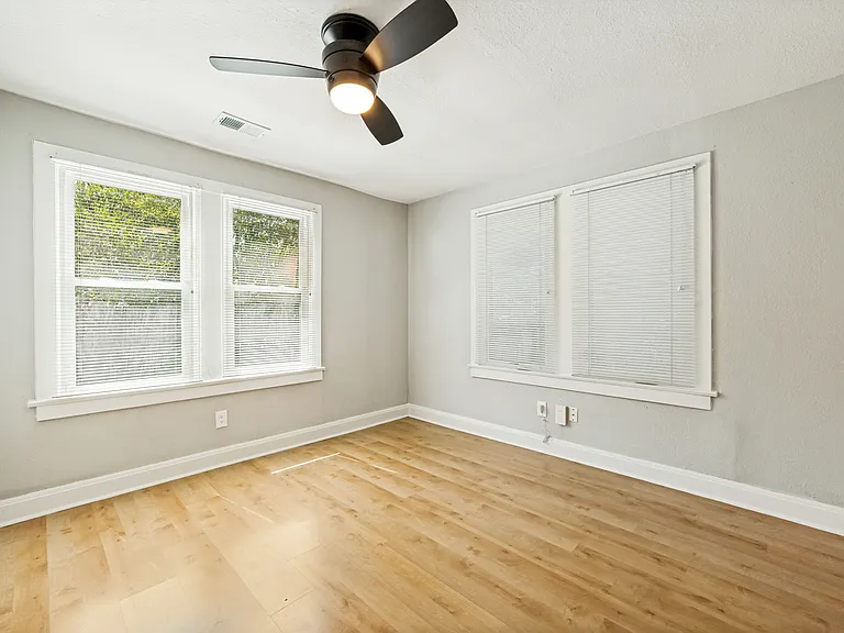 2804 Breeze Ter — Photo 20