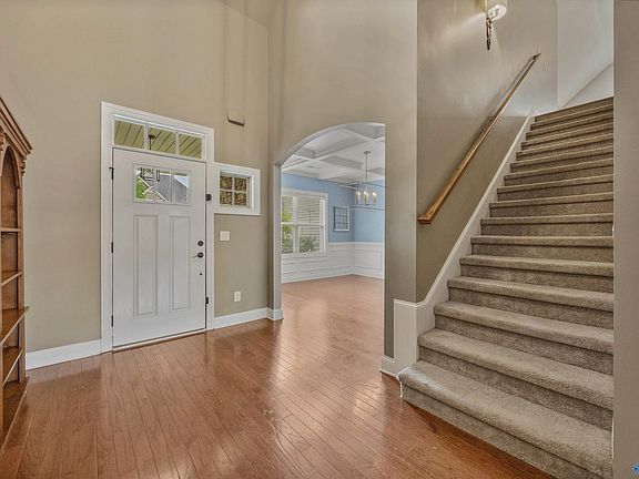 4th image of 204 Coral Ct