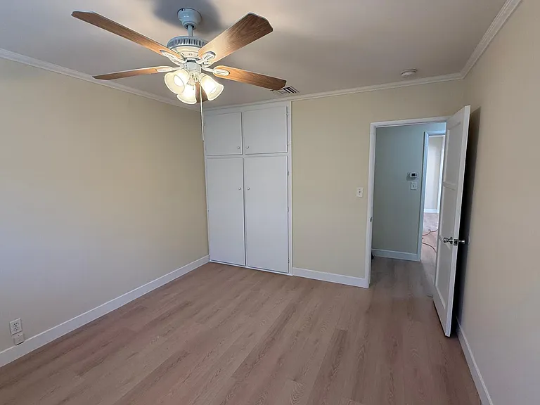 2691 N Frederic St #2691 — Photo 9
