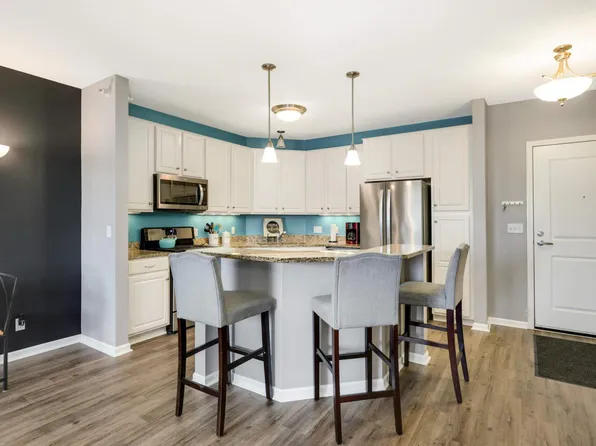 100 4th Ave N Unit 210, South Saint Paul, MN 55075