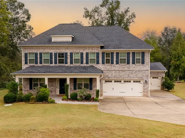 136 Modesto Ln, Simpsonville, SC 29681