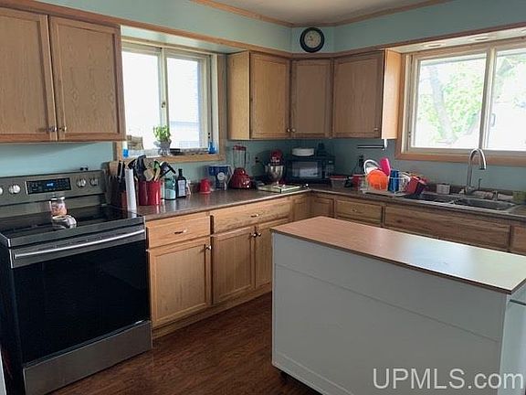 4th image of W8028 Aguette St Lot 8