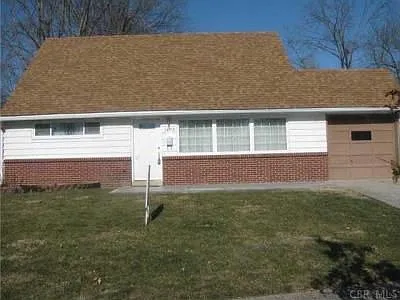 1493 Blaine Dr photo 1