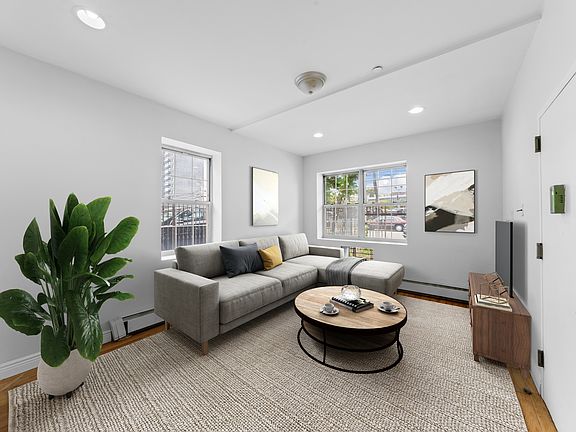 2nd image of 7212 47th Ave #1