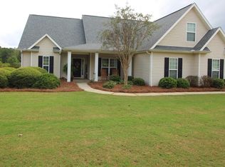 114 Meadows Dr, Senoia, GA 30276