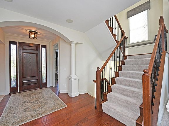4th image of 4525 Guildford Dr