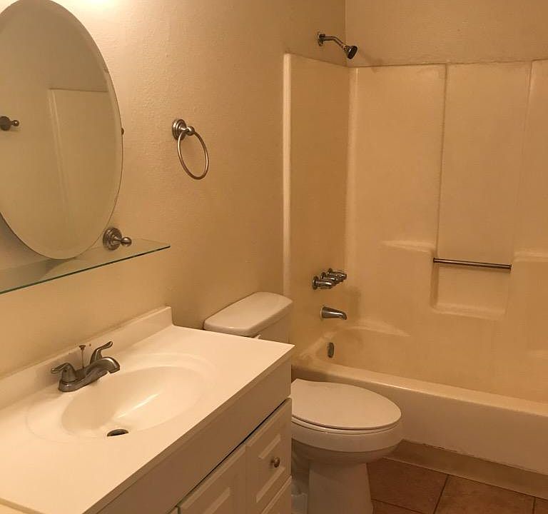1st image of 9710 Buena Ventura Rd NE APT 4
