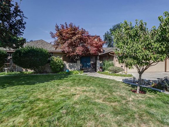 2nd image of 5649 N Becliffe Ct
