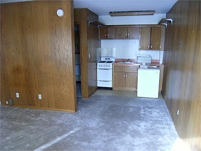 2nd image of 1831 Stinson Blvd
