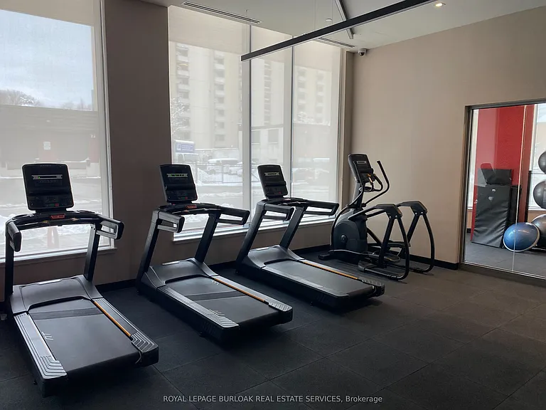 212 King William St E #423 — Photo 30