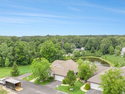 1184 S Village Cir, Kalamazoo, MI, 49009