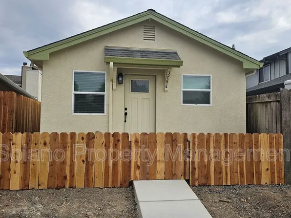 376 Marna Dr #B, Vacaville, CA 95687