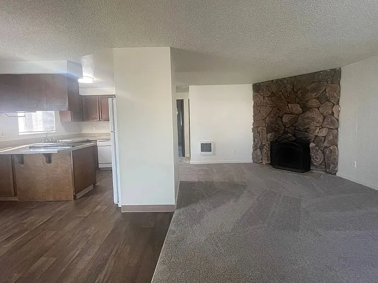 NE34 Duplexes — Photo 9