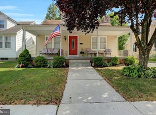 26 E Pine St, Mount Holly Springs, PA 17065