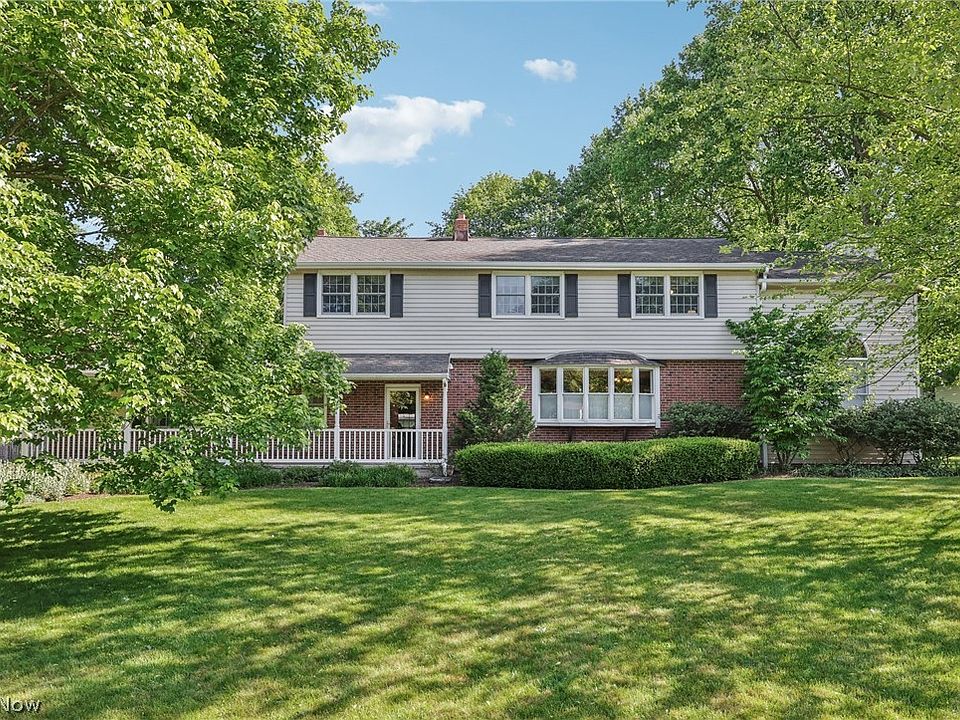 1st image of 158 Hawthorne Dr