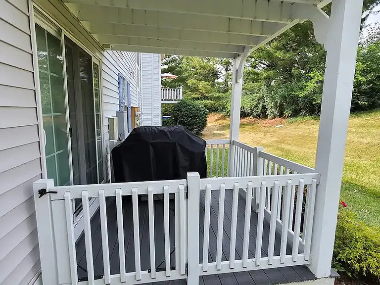 404 Bainbridge Ct #E2 — Photo 9