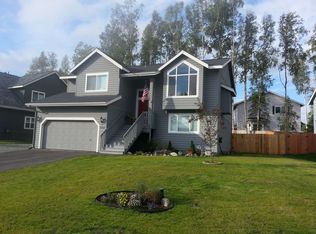 13067 Curry Ridge Cir, Eagle River, AK 99577
