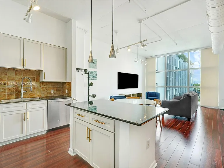 2001 Biscayne Blvd #2514 — Photo 7