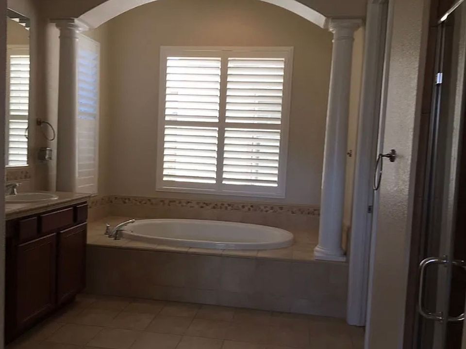 2nd image of 10860 Serratina Dr