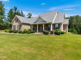 111 River Forest Dr, Forsyth, GA 31029