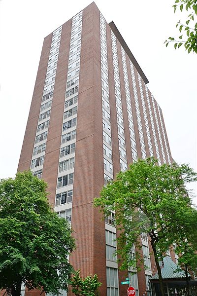 1st image of 1325 N State Pkwy APT 10C