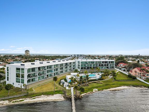 5th image of 475 Strand Drive