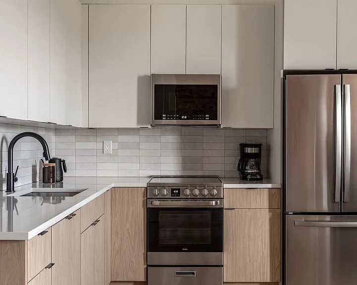 Luxury On Pine — Photo 43
