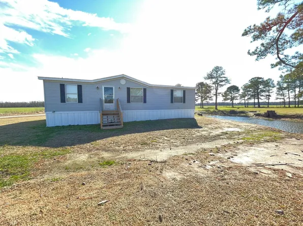 2042 Mount Olive Hwy, Newton Grove, NC 28366