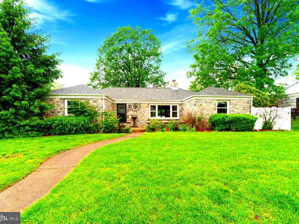 1005 Spruce St, Pottstown, PA 19464