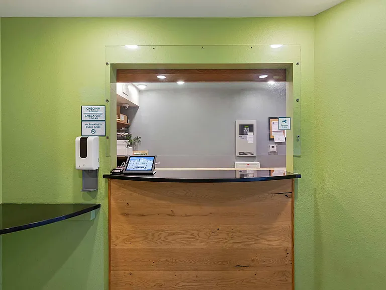 Lobby and Guest Check-in
