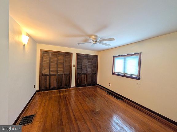 4th image of 1326 Fairfield Rd