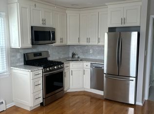 (Undisclosed Address), Deer Park, NY 11729
