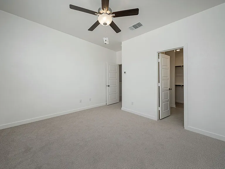 8434 Adelaide Dr — Photo 31
