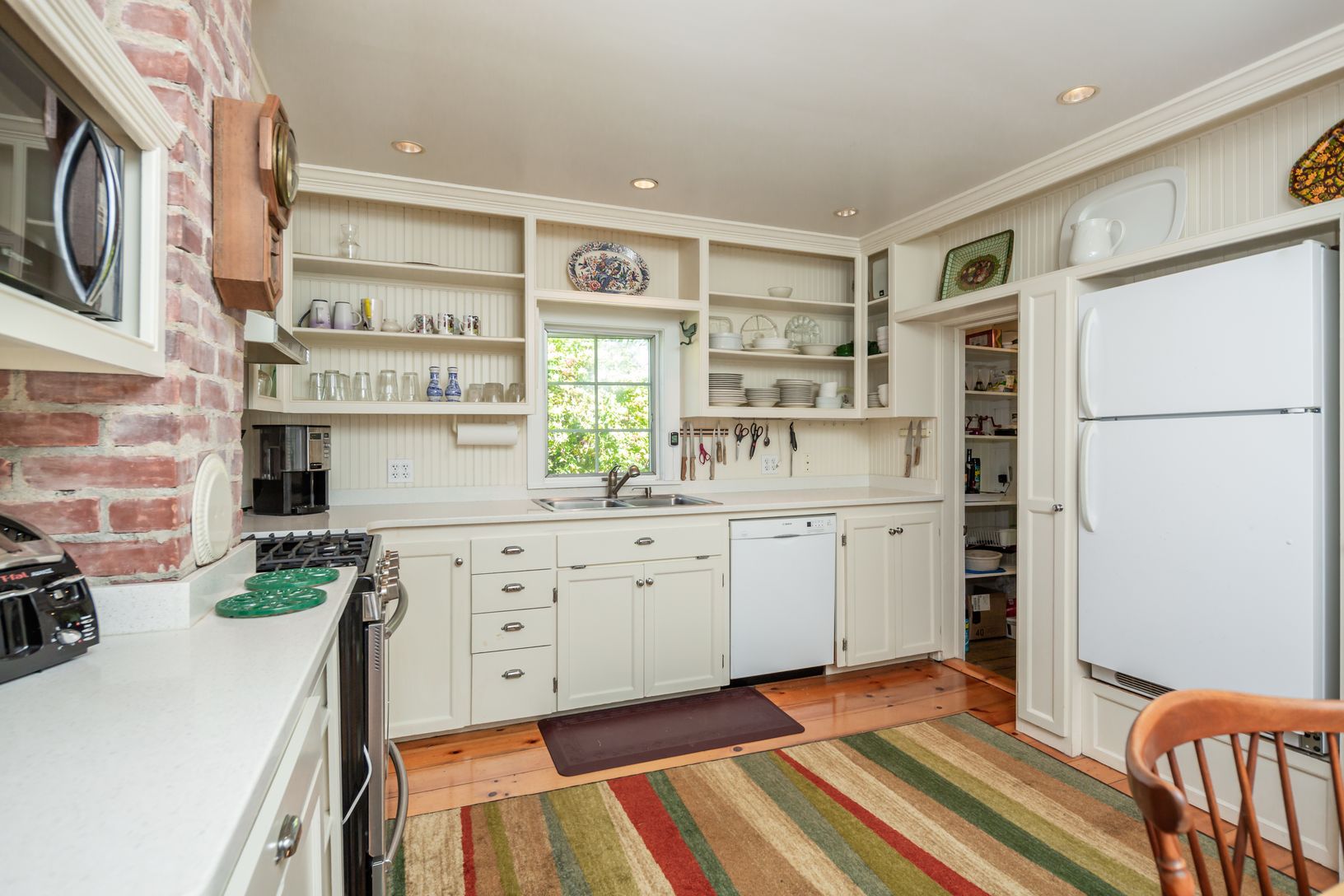  Kitchen & Pantry