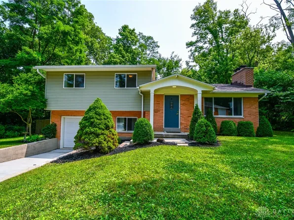 476 Moorewood Cir, Dayton, OH 45415