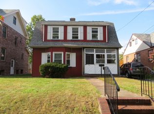 587 Prospect Ave, Ridgefield, NJ 07657