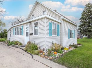 219 16th St N, Moorhead, MN 56560