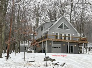 1071 Sunrise Ter, Lake Ariel, PA 18436