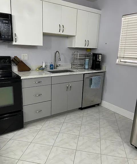 4940 Vincennes St #101 — Photo 8