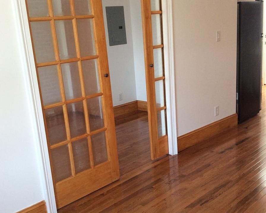 Living Room entrance to Bedroom