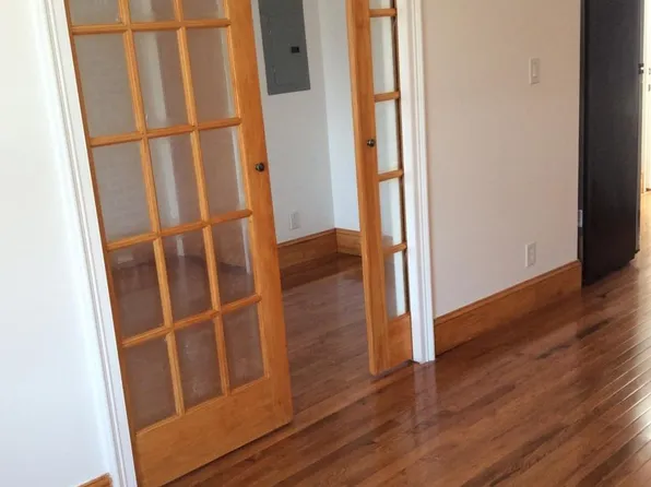 151 Fairmount Ave #4, Philadelphia, PA 19123