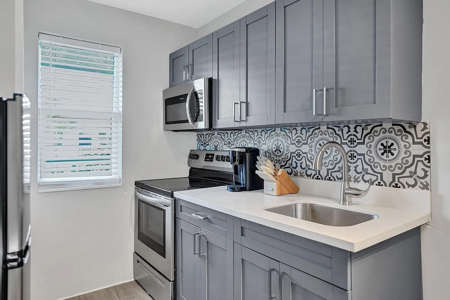 1 bed, 1.0 bath, 613 sqft, $1,732 — Photo 4